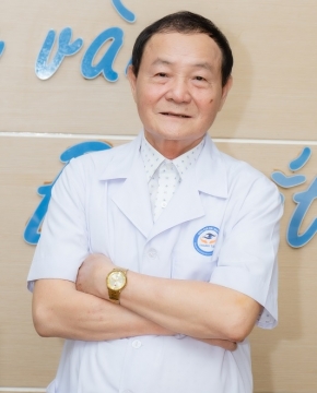 Bác sĩ CK I Hoàng Bùi Thành